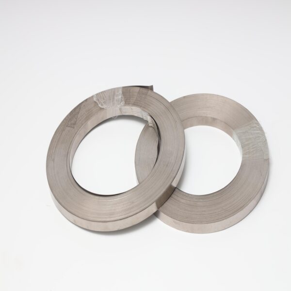 Shape memory nitinol implant for craniofacial surgery